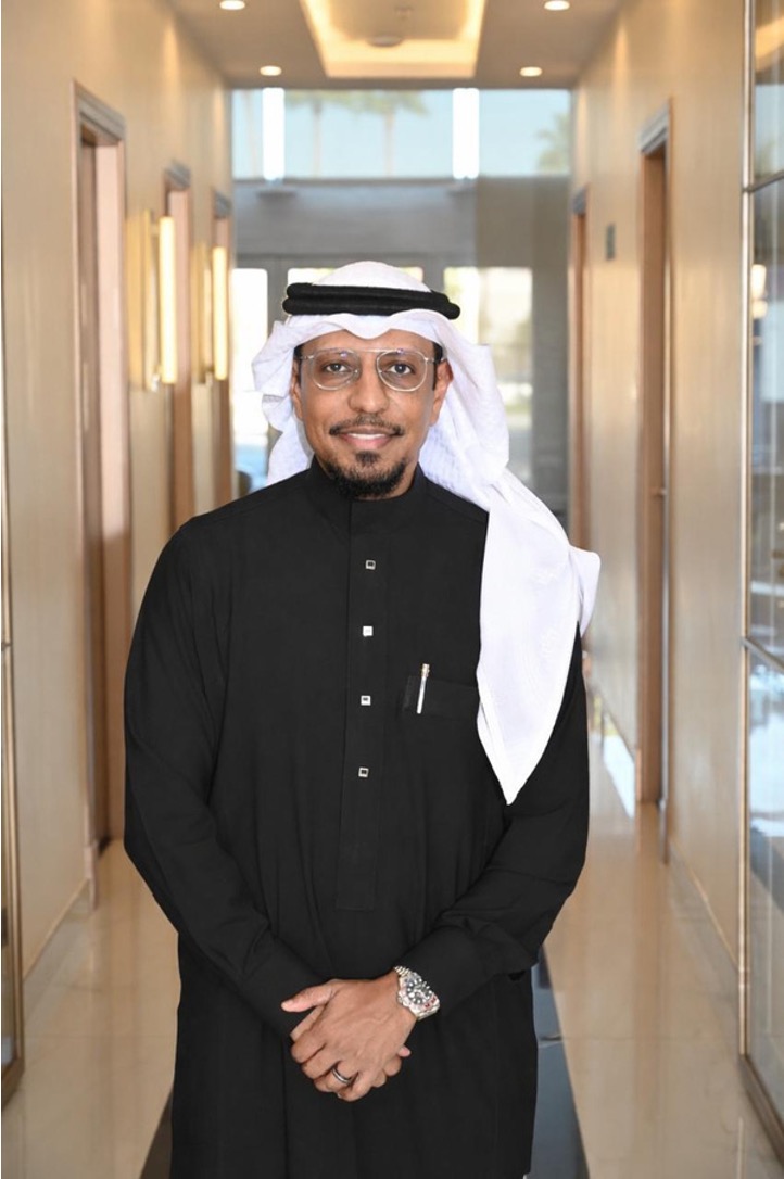 Portrait of Dr. Shadi Zari